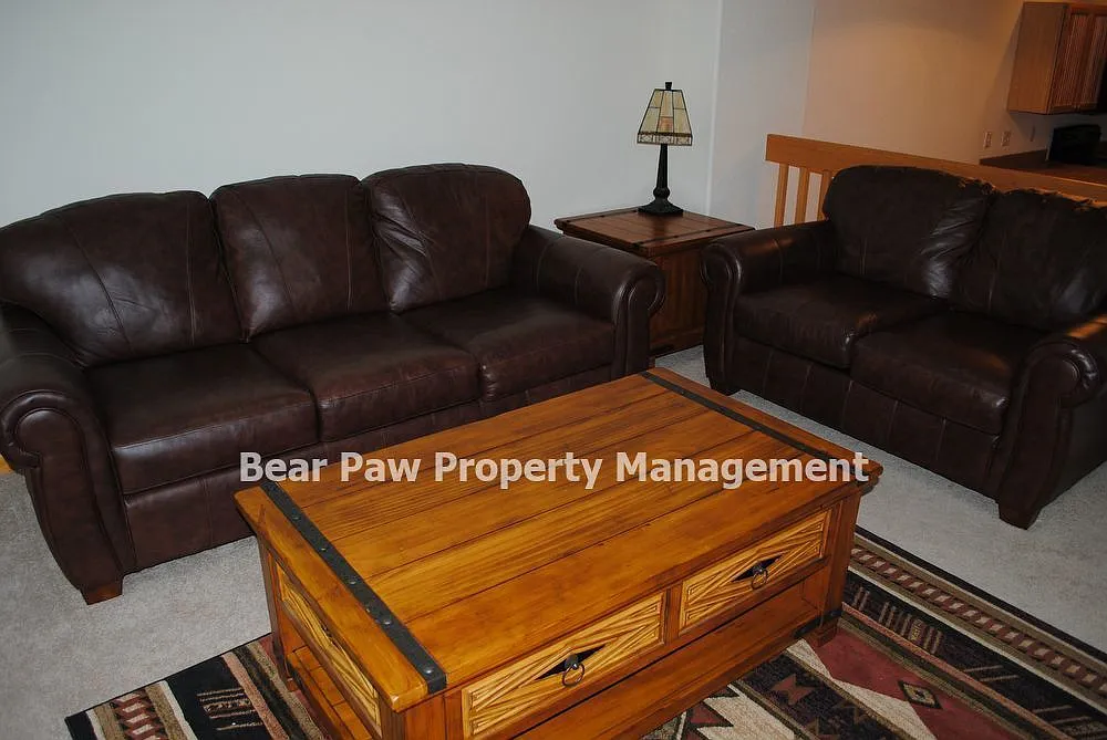 2 bed, 2.0 bath, 1672 sqft, $2,820 — Photo 3