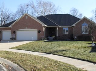 329 Creekbend Ln, Indianapolis, IN