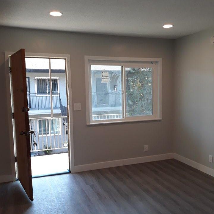 1st image of 6-11724 S Vermont Ave #6