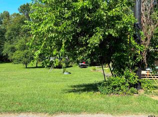 Royal Forest Dr, Frankston, TX 75763