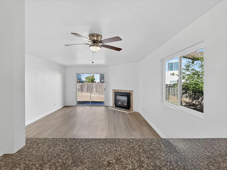 521 Spring Dr #A — Photo 6