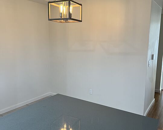 3rd image of 4810 S La Brea Ave APT 307