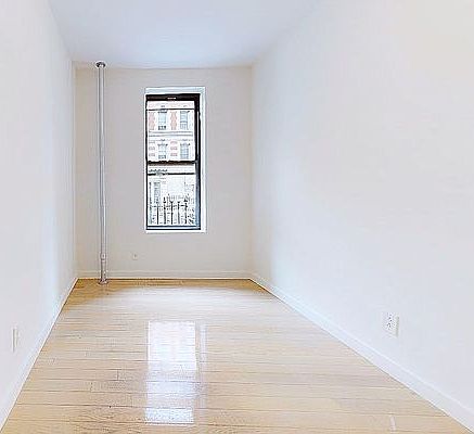 5th image of 602 W 184th St #102