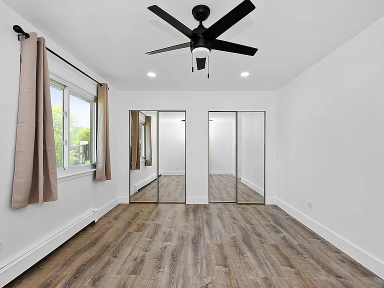 16W540 Lake Dr #9A-201 — Photo 11