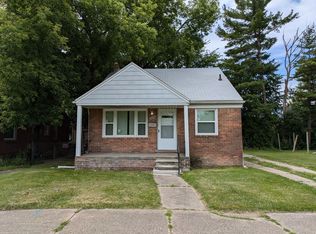 20030 Moross Rd, Grosse Pointe, MI 48224