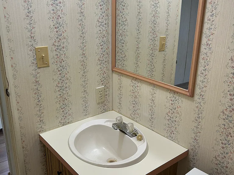 120 Eastridge Ln — Photo 12