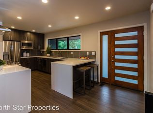 4750 SW Upper Dr, Lake Oswego, OR 97035