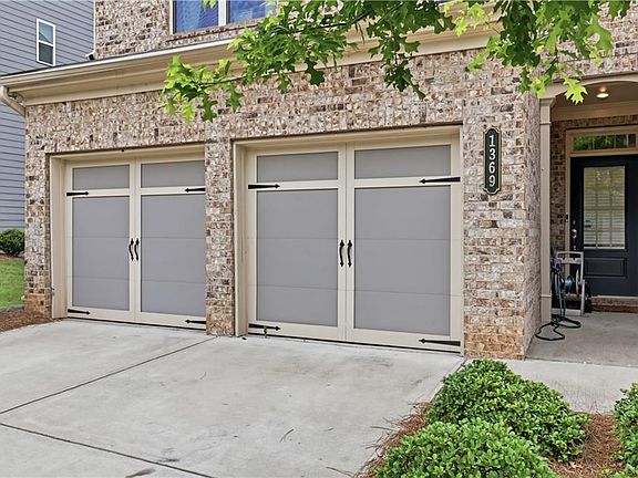 2nd image of 1369 Endicott Ct