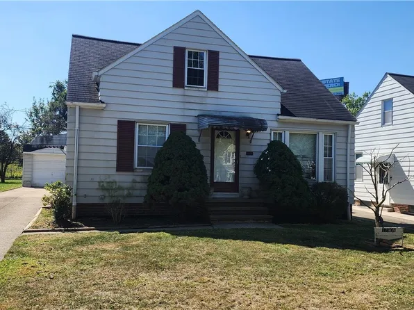 12908 Oak St, Garfield Heights, OH 44125