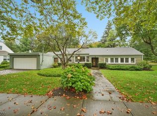 3 Ardsleigh Dr, Madison, NJ 07940