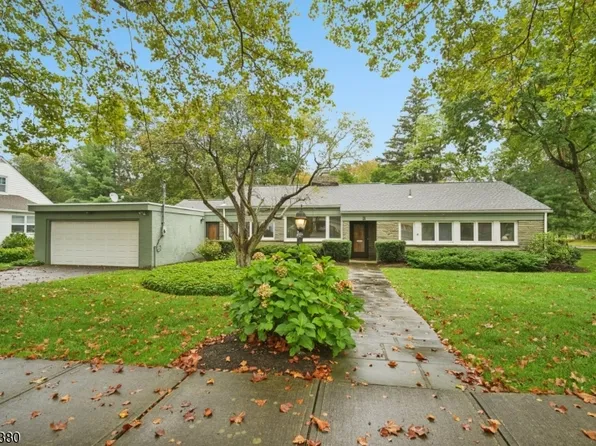 3 Ardsleigh Dr, Madison Boro, NJ 07940