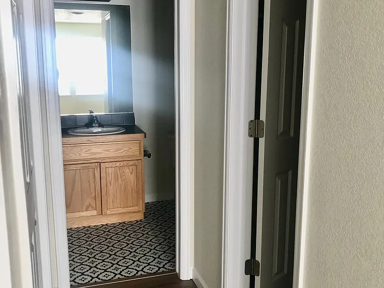 1296 Lake Cir #13H — Photo 4