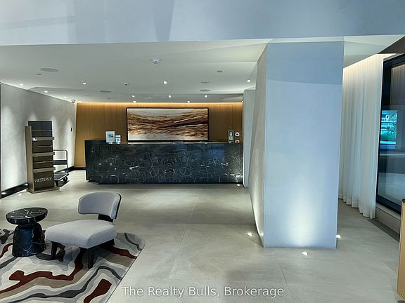 5th image of 25 Cordova Ave #602