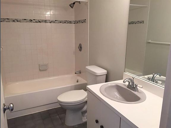 2nd image of 33 Pond Ave APT 813