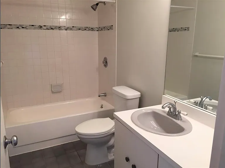 33 Pond Ave #813 — Photo 2
