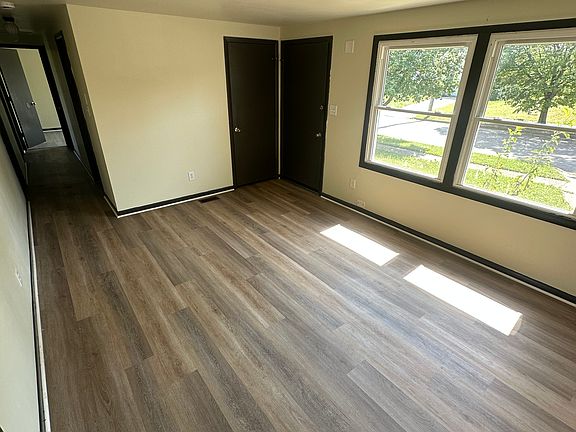 2nd image of 5009 Yalecrest Rd