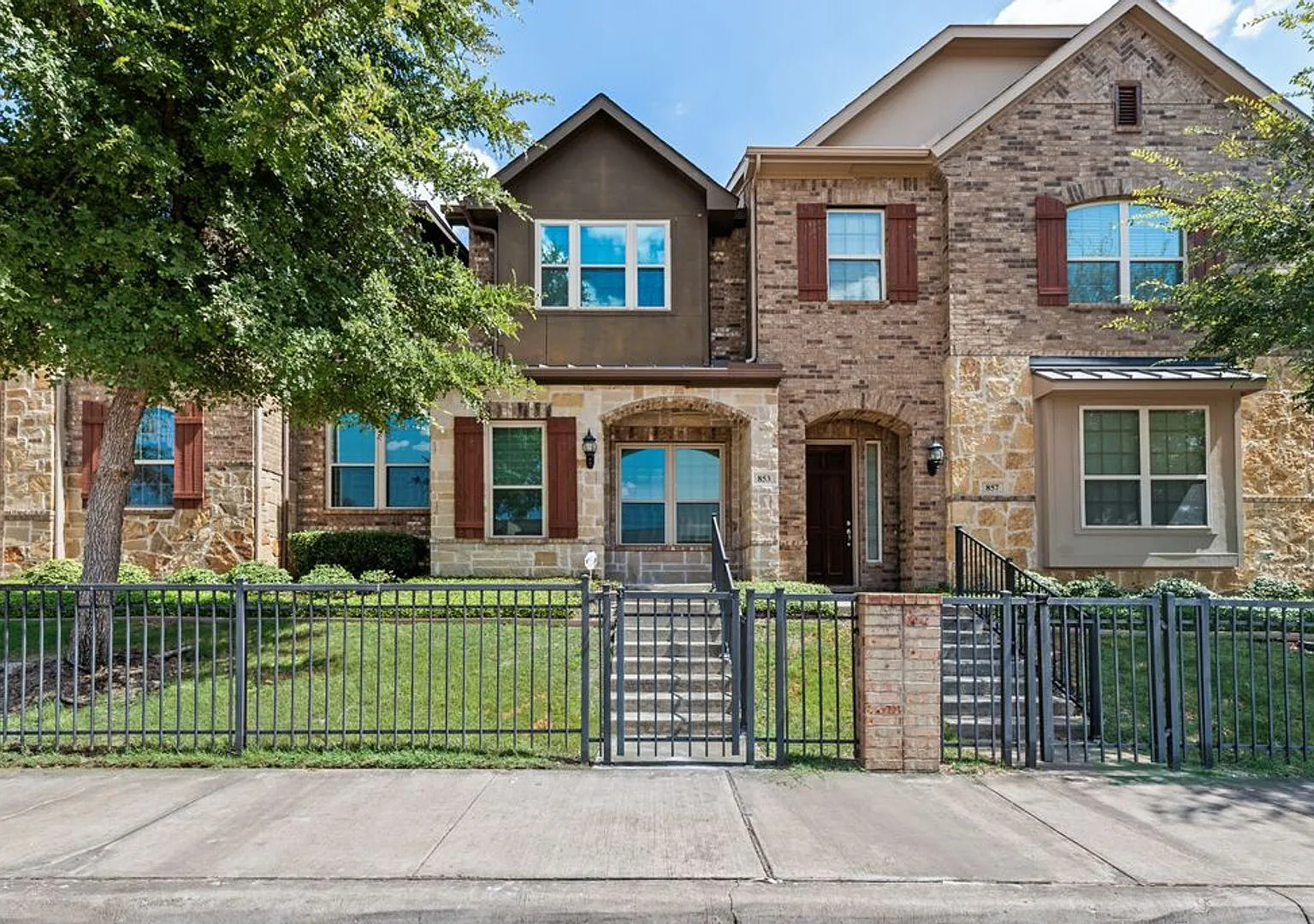 **Suburban Elegance in the Heart of Richardson** — Photo 1
