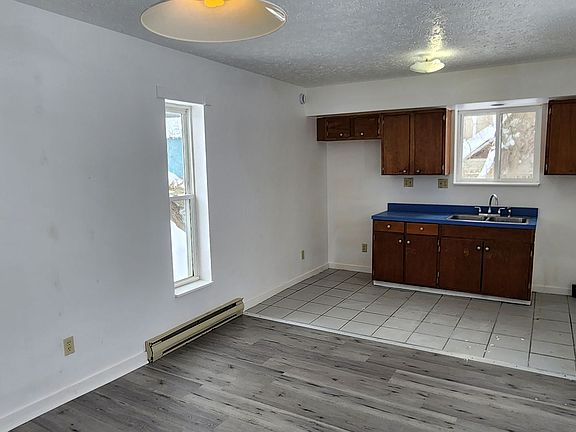 5th image of 34 Armstrong St #1/2