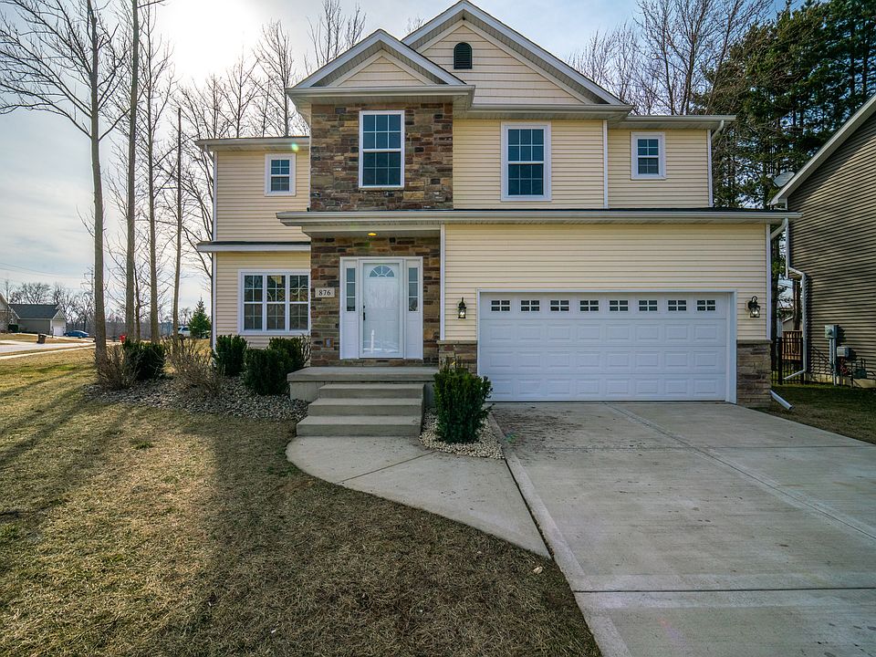1st image of 876 Dickens Ln