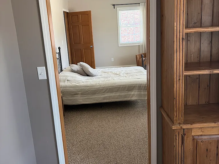 1708 Hawthorne Ave — Photo 19