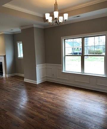 5th image of 2802 Ashwood Pl NW #5