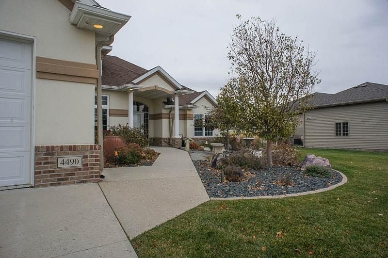 4490 Woodhaven Dr S, Fargo, ND 58104 Zillow