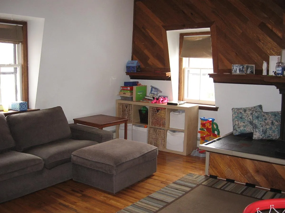 3 bed, 1250 sqft, $2,450 — Photo 2