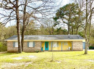 262 Tajaucha Dr S, Satsuma, AL 36572