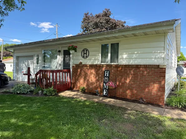 802 N Fayette St, Pontiac, IL 61764
