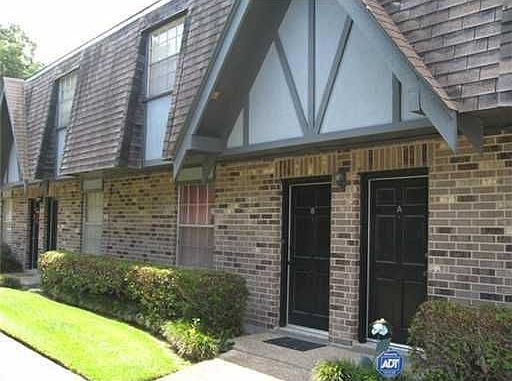 1st image of 4489 Woodland Dr APT B