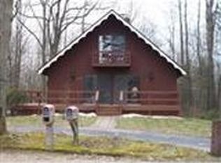 11485 Alpine Rd, Canadian Lakes, MI 49346