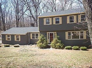 1283 Deer Run Cir, Cheshire, CT 06410