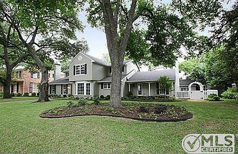 2nd image of 4665 Beverly Dr