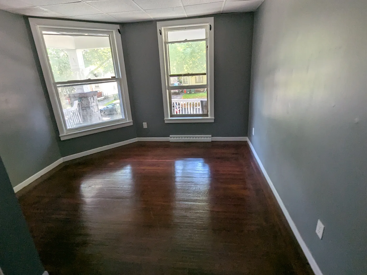 3 bed, 1150 sqft, $1,600 — Photo 2