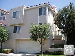 1st image of 19416 Castlewood Cir
