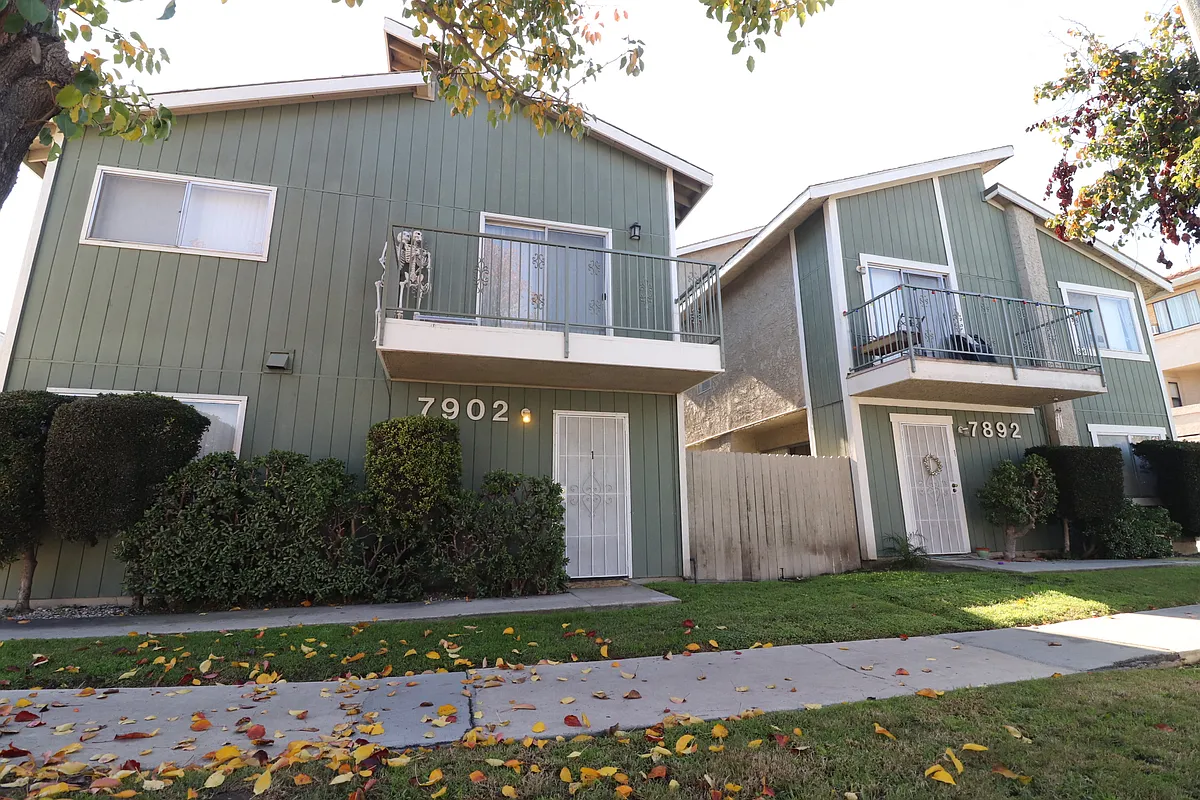 Building Photo - 7902 Holt Dr