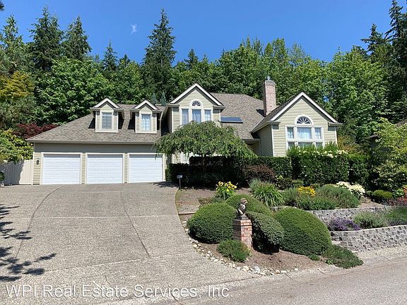 2nd image of 4806 136th Pl SE