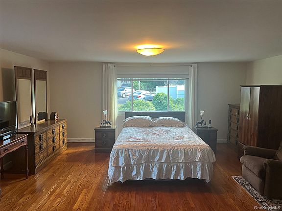 5th image of 80 Roberts Lane