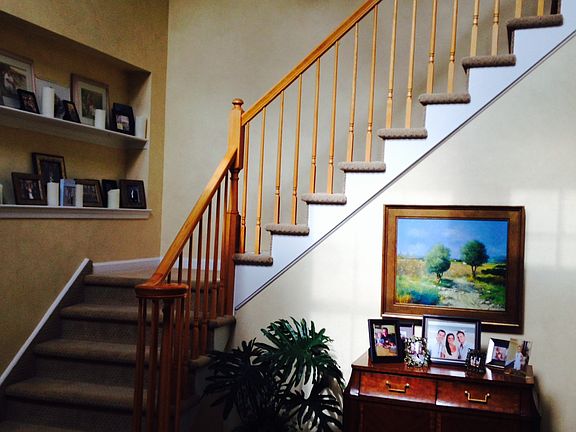 Foyer staircase