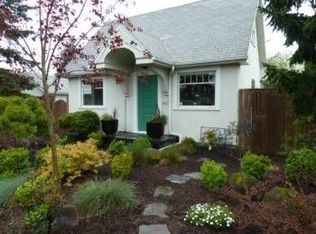 5215 SE Schiller St, Portland, OR 97206