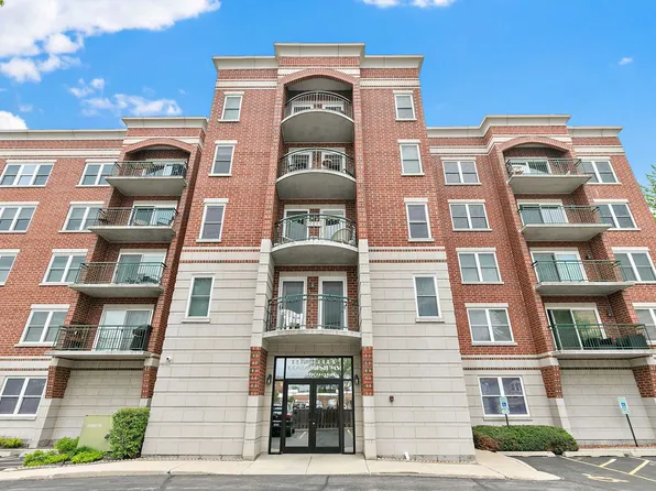 104 N Plum Grove Rd APT 504, Palatine, IL 60067