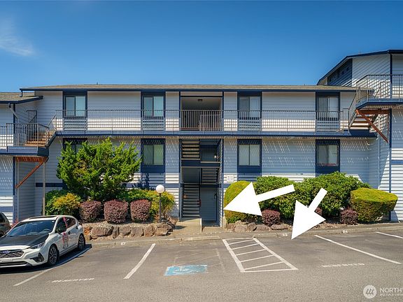 3rd image of 15416 40th Avenue W #59