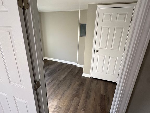 4th image of 1617 Sheridan Ave