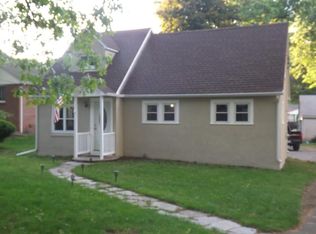 50 E Gooseberry Rd, West Springfield, MA 01089