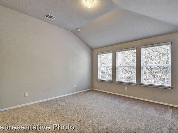 4th image of 8518 Bronco Ln