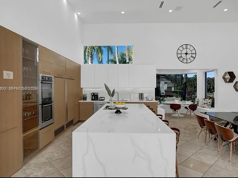 11400 NW 7th St — Photo 16