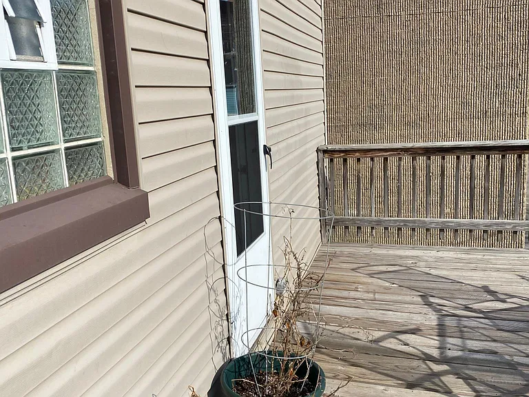 513 Edmond St #2 — Photo 11
