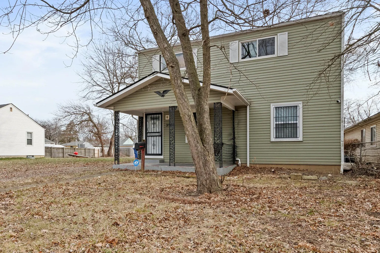 2966 Howey Rd photo 1