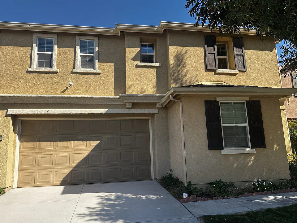 761 Kiwi St