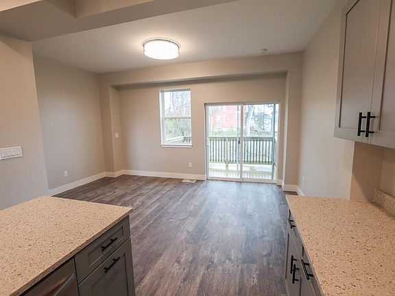 4th image of 528 Hale Ave